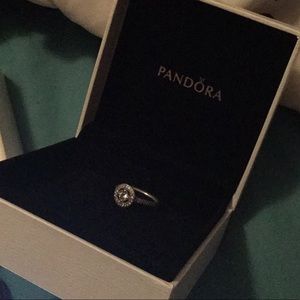 Pandora vintage allure ring size 7
